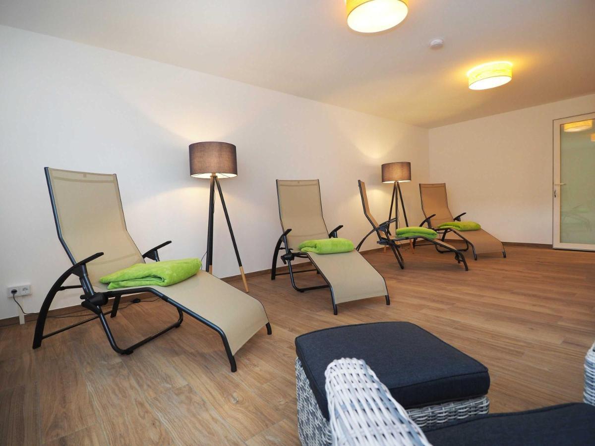 Appartement "Haffglueck" Mit Penthouseflair - Oase Am Haff Garz  エクステリア 写真