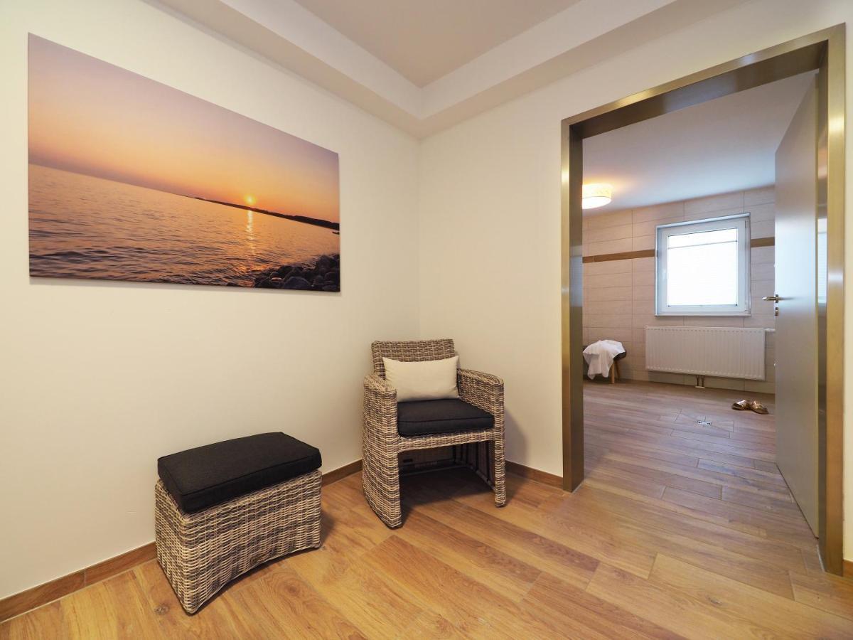 Appartement "Haffglueck" Mit Penthouseflair - Oase Am Haff Garz  エクステリア 写真